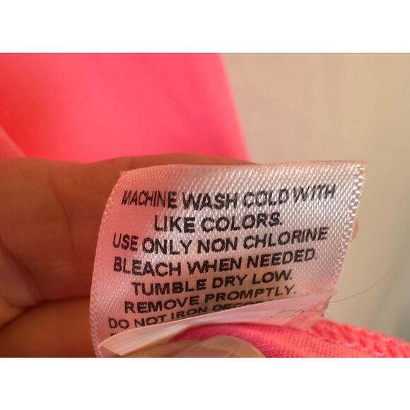 Magellan XL Boyfriend Fit Pink Fish Gear Moisture Wicking Barbie - Picture 8 of 8